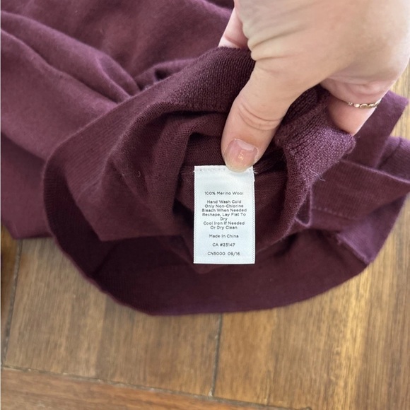 Talbots 3/4 Burgandy Merino Wool Sweater with Split Sleeve Size M - Picture 12 of 13